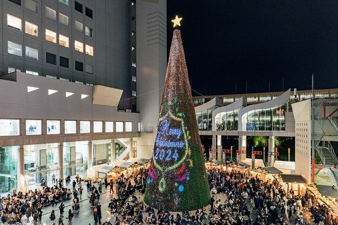 UMEDA SKY BUILDING Christmas 2025（LEDマッピングツリー　2024年の様子）