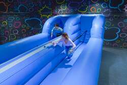 「大阪・吹田の人気施設「VS PARK ららぽーとEXPOCITY店」がリニューアル！」の写真