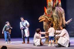 「全国19都市を巡回！超リアルな恐竜に会える『恐竜ラボ！ギガ・ミッション』開催」の写真