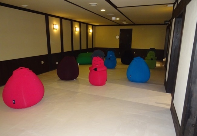 テレビ音量や照明も抑え気味に設定された「ぽかぽかの間」