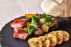 「【2026】豪華料理食べ放題！関東の新春バイキング・ブッフェ6選　おせち料理も♪」の写真