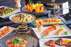 「【2026】豪華料理食べ放題！関西の新春バイキング・ブッフェ11選　おせち料理も♪」の写真