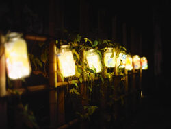 半六庭園のランプ飾り