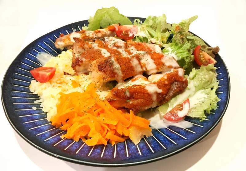 リピート率ナンバーワン！じゅわっと旨辛なチキンオーバーライス