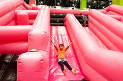 「年末年始は家族で全力アソビ！　山口県のボートレース下関で「VS PARK」開催！」の写真