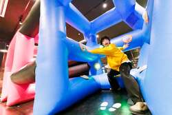 「年末年始は家族で全力アソビ！　山口県のボートレース下関で「VS PARK」開催！」の写真