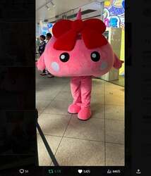 「SNSで話題！　手足が生えた「ほっぺちゃん」の着ぐるみが全国イベントに登場」の写真