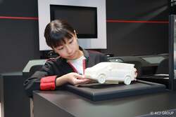 「カーデザインスタジオ」パビリオン体験の様子