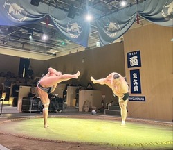 「京都新京極に相撲体験レストラン「京都相撲部屋」が新オープン！」の写真