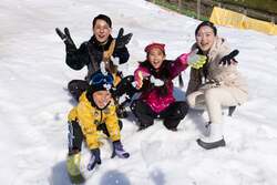 「神奈川県相模原市で関東最大級の雪遊び体験！　スノーパラダイスが2025年12月6日OPEN」の写真