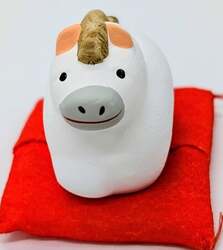 「東京・大井競馬場で親子で楽しめる新春イルミイベント開催　午年生まれは入場無料！」の写真