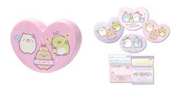 「最新ハッピーセットは「おさるのジョージ」＆「すみっコぐらし」 全種紹介！」の写真