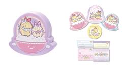 「最新ハッピーセットは「おさるのジョージ」＆「すみっコぐらし」 全種紹介！」の写真