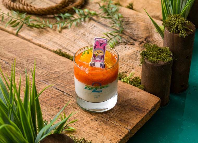 ＜フィニック＞潜入中？キャロットゼリーパフェ