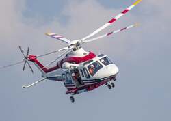 「横浜赤レンガ倉庫で親子で楽しむ消防出初式！　パウ・パトロールやアンパンマン登場」の写真