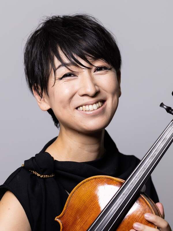 ヴァイオリン：尾池亜美　（C）HIDEYASU SAJI