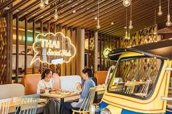 「本ズワイ蟹×タイ料理を満喫！大阪なんばでディナービュッフェ開催　3歳以下は無料」の写真