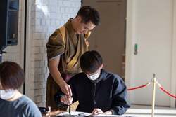 書初めワークショップ(2025年の様子) 