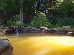 源泉あつ湯（女性側）