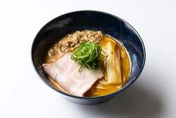 濃厚！鴨白湯みそらーめん