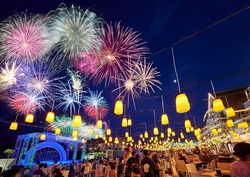 「【全国2025-2026】親子向けカウントダウンイベント5選！　遊園地で年越し＆花火も」の写真