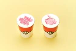 「池袋ピカチュウスイーツにポケモン新メニューが登場！親子で楽しむドーナツとフラッペ」の写真