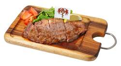 リンドブルム伝統の狩猟料理　￥2,420(税込)