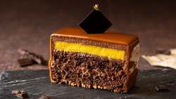 バレンタインデー期間限定、1名さま1皿限定の特別スイーツ