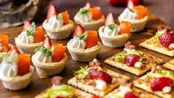 苺を使った前菜各種