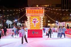 「雪まつりと合わせて楽しめる！札幌の街中にスケートリンク登場　子供スケート教室も！」の写真