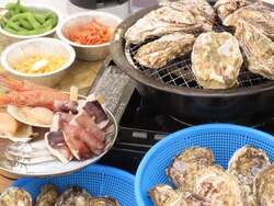 「浅草エキミセ屋上で牡蠣食べ放題！　親子で楽しめる「かき太鼓」が冬季限定オープン！」の写真