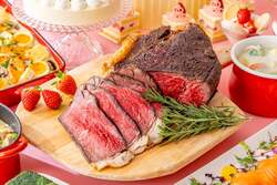 「千葉のヒルトン成田でいちごビュッフェ開催　3歳以下無料、親子で楽しむ贅沢冬グルメ」の写真