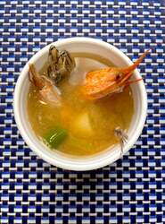 「池袋で深海生物イベント！10回目記念で過去の目玉が大集合　触れて食べて楽しめる！」の写真