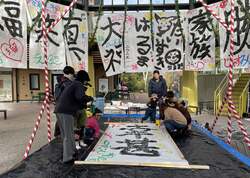 「岐阜県各務原市の冬イベント！　1600本のキャンドルナイトで幻想的な光の世界を体験」の写真