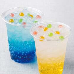 スフィアソーダ  各720円