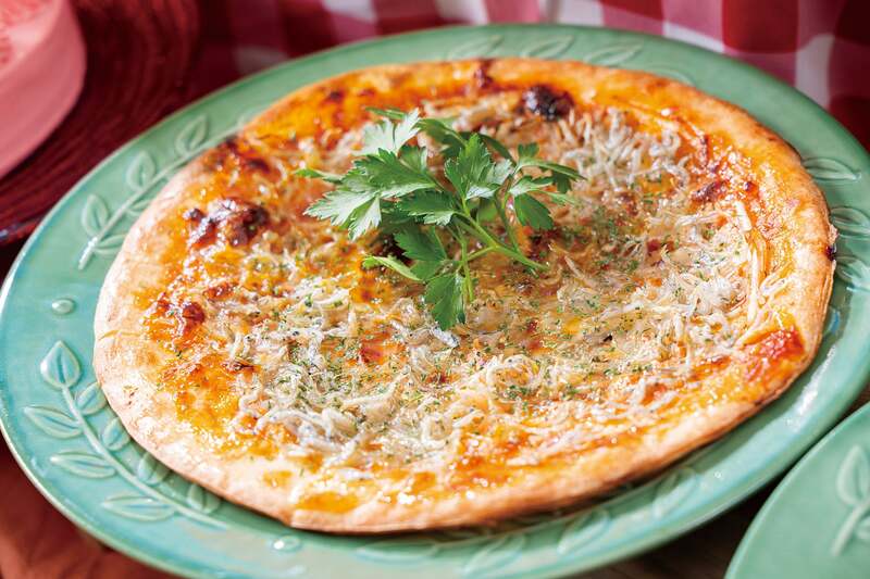 ピザ チチニエッリ（しらす、トマトソース）