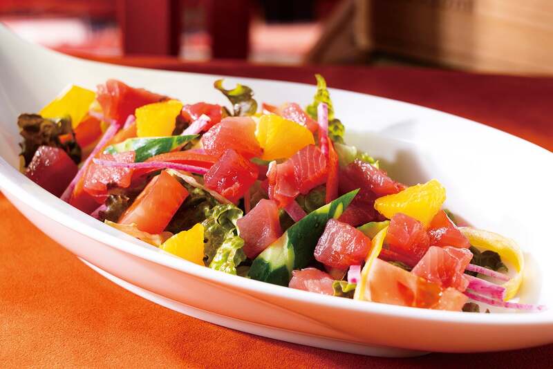 マグロと彩り野菜のサラダ