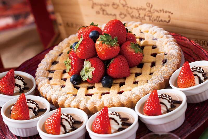 ストロベリー クロスタータ