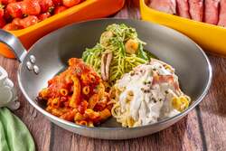 トマトソース、ジェノベーゼ、カルボナーラなど