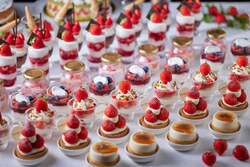 ストロベリー デザートブッフェ（イメージ）