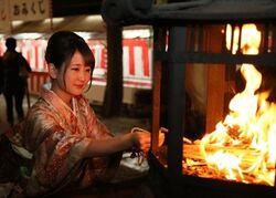 をけら詣り・白朮祭（をけらまいり・をけらさい）