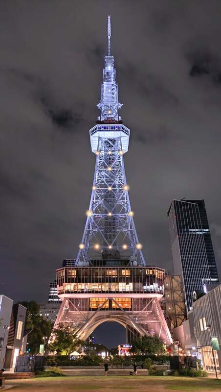 23:59頃より「タワー・ジュエルズ」点灯