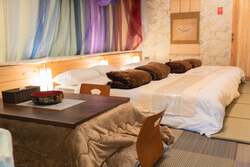 「愛知県瀬戸市で500円で楽しむ本格餅つき体験！　グランピング宿泊券が当たる福引も」の写真