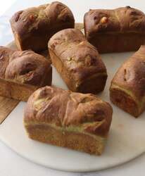 「ベルガモットとゴールデンレーズンの白ワイン食パン」