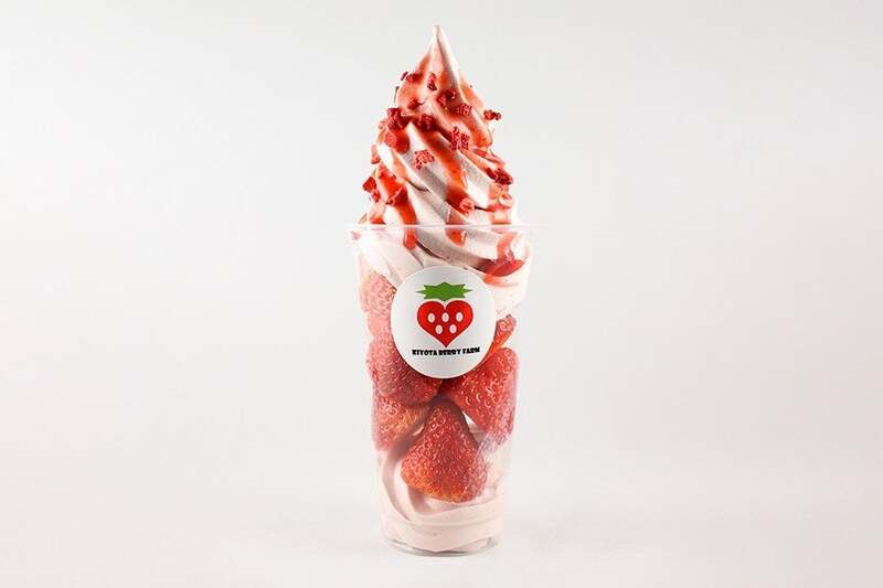 ＜札幌市/きよたベリーファーム＞生いちごパフェ