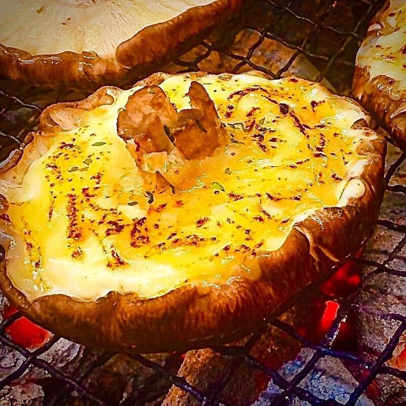 ＜中標津町/想いの茸 -OMOINOTAKE-＞白いグラタンチーズしいたけ焼き