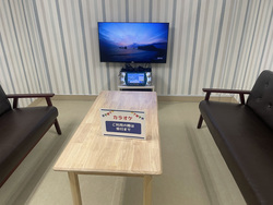 「本厚木駅徒歩3分に新施設！牧場体験やプリクラも楽しめる30種類の室内遊園地オープン」の写真