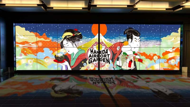 2F空港接続口　大型ビジョン