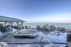 「関東「2025親子に人気の温泉・銭湯ランキング」2位は龍宮城スパホテル三日月！1位は？」の写真