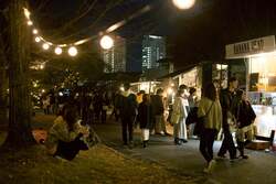 「【入場無料】ランタン打ち上げ＆餅つきも！　静岡市・駿府城公園で新春の夜市を満喫」の写真